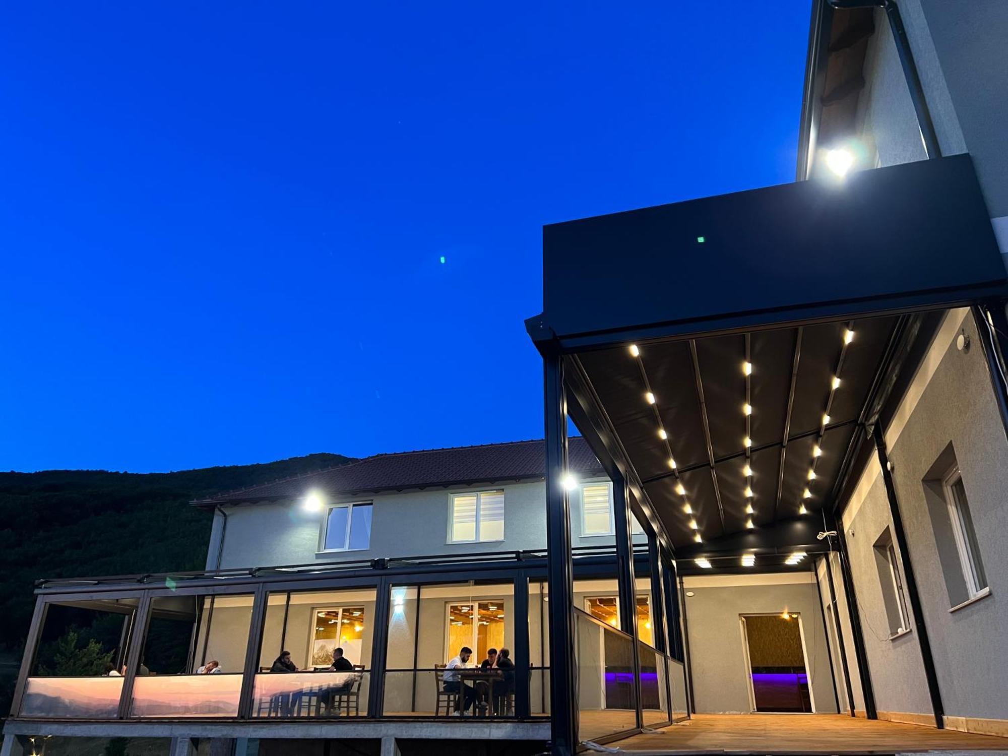 Bujtina Shehu Hotel Kukes Buitenkant foto